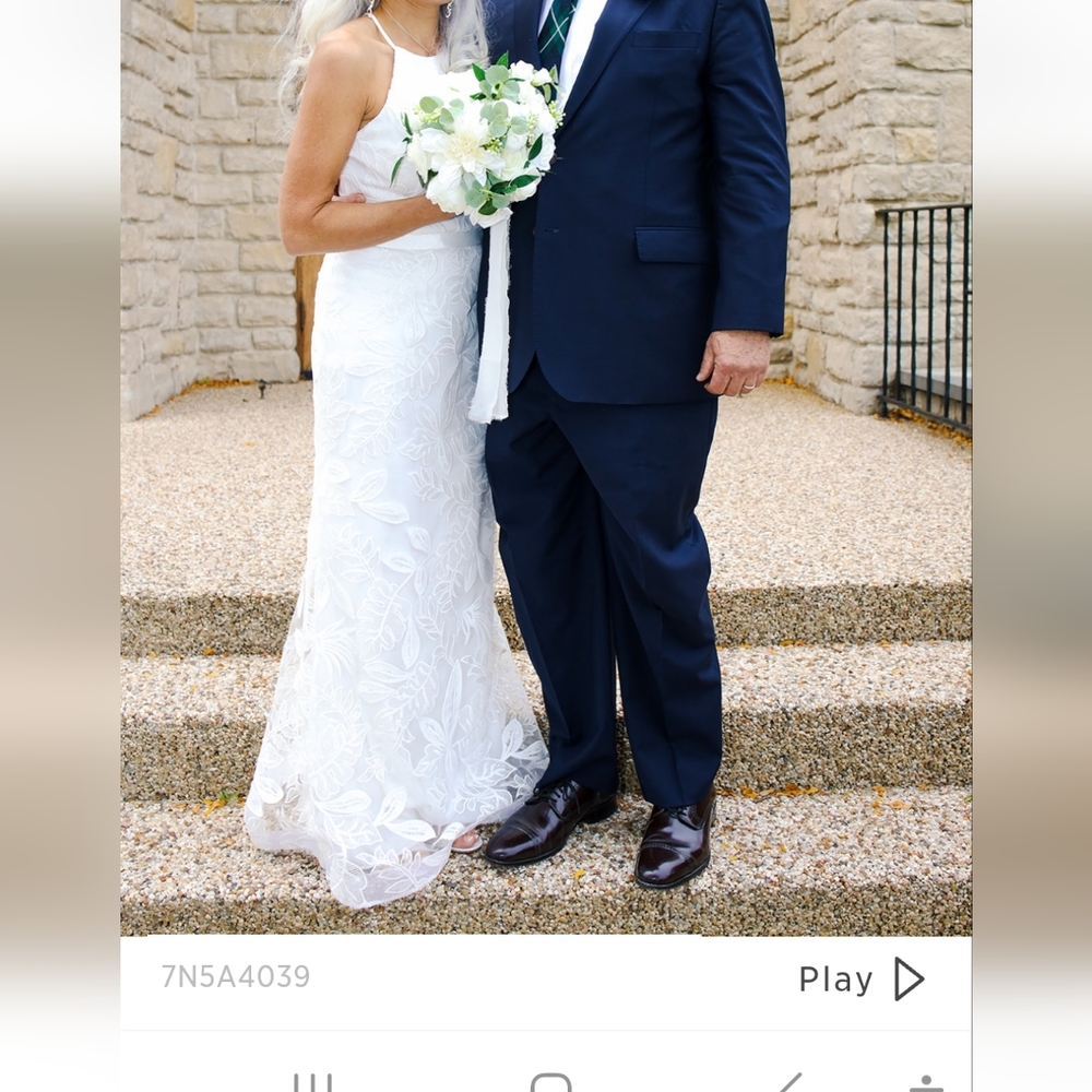 David's Bridal wedding dress sz 6